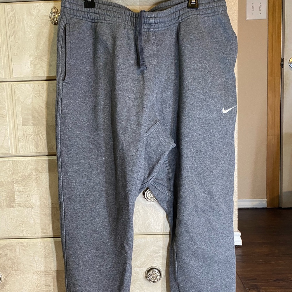 2XL Nike joggers
